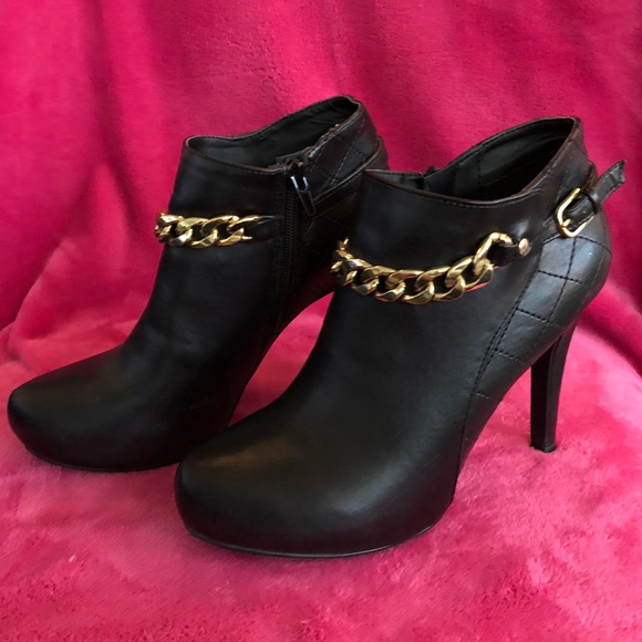 Guess Tinder Booties - Picture 2 of 2